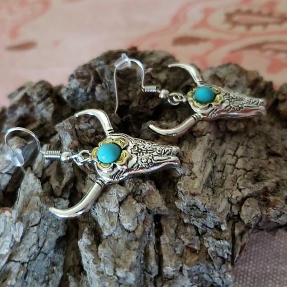 Longhorn Earrings. Cow Head Bull Head Steer Western Country Cowgirl Rodeo Horns - Picture 8 of 13